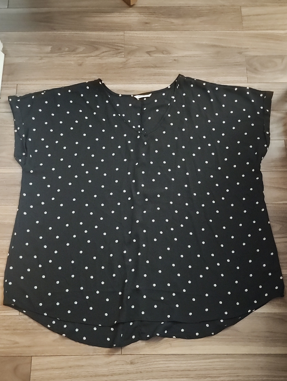 Penningtons Black Sheer Polka Dot V-Neck Women's Top Plus Size 5X